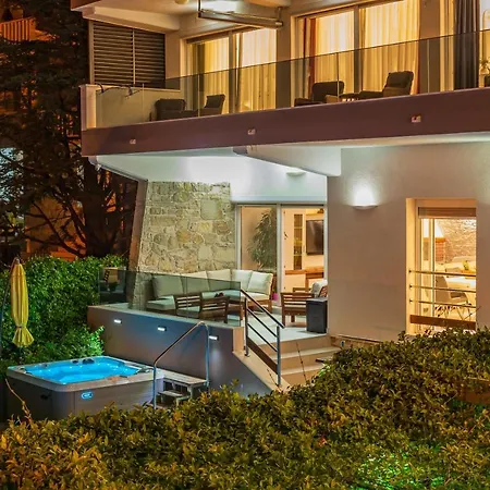 Villa Private Seaside Morska With Pool In Baska Voda, Dalmatia, Croatia *