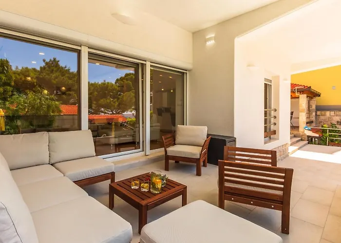 Private Seaside Morska With Pool In Baska Voda, Dalmatia, Croatia Villa Baška Voda