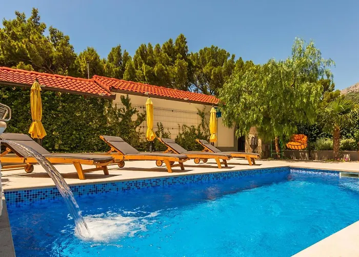Private Seaside Morska With Pool In Baska Voda, Dalmatia, Croatia Villa Baška Voda