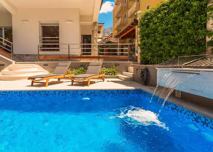 Private Seaside Morska With Pool In Baska Voda, Dalmatia, Croatia Villa Baška Voda