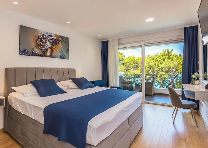 Villa Private Seaside Morska With Pool In Baska Voda, Dalmatia, Croatia *